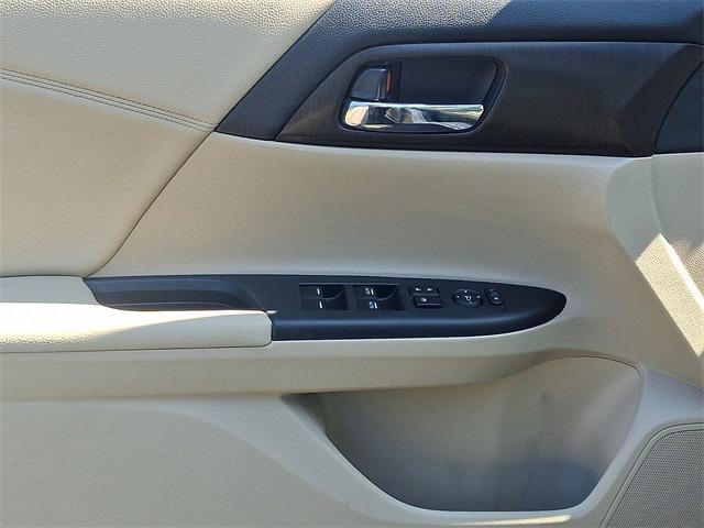 Photo of 2014 Champagne Frost Pearl Honda Accord