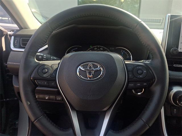 Photo of 2023 Green Toyota RAV4 Hybrid