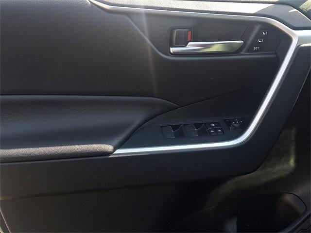 Photo of 2023 Green Toyota RAV4 Hybrid