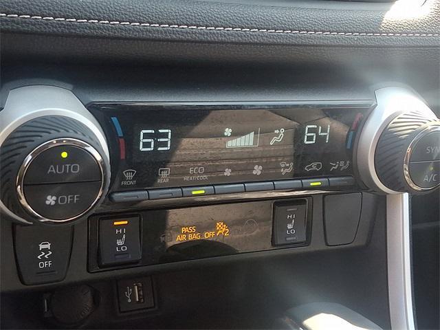Photo of 2023 Green Toyota RAV4 Hybrid