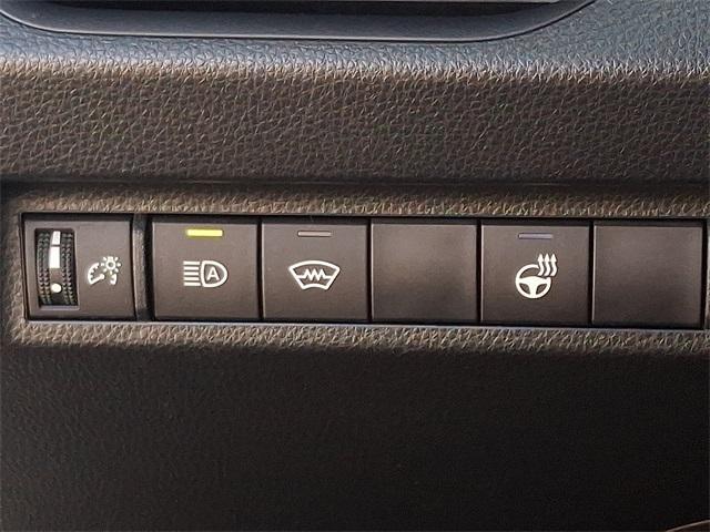 Photo of 2023 Green Toyota RAV4 Hybrid