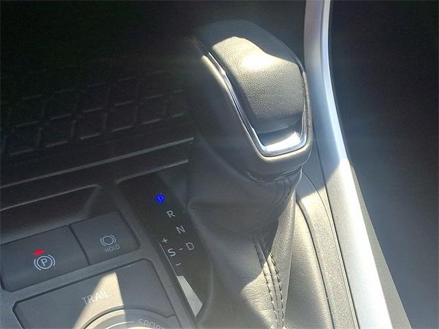 Photo of 2023 Green Toyota RAV4 Hybrid