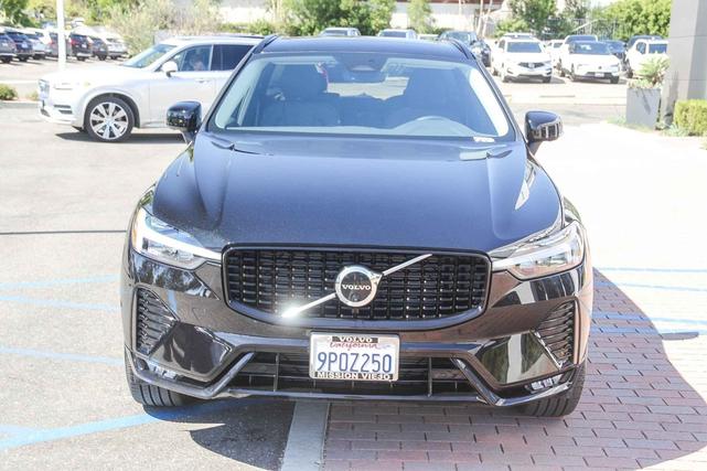 Photo of 2025 Onyx Black Volvo XC60