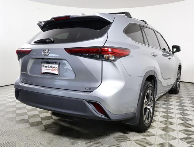 Photo of 2021 Celestial Silver Metallic Toyota Highlander
