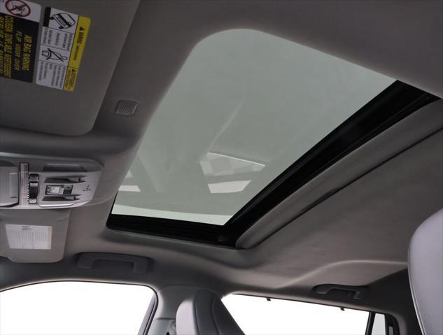 Photo of 2021 Celestial Silver Metallic Toyota Highlander