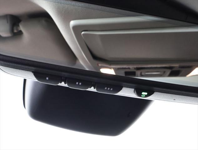 Photo of 2021 Celestial Silver Metallic Toyota Highlander