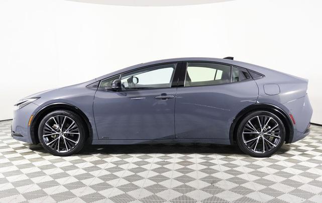 Photo of 2024 Gray Toyota Prius