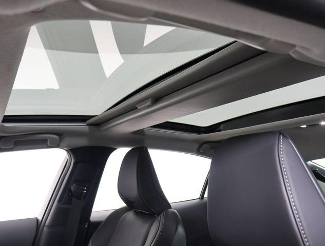 Photo of 2024 Gray Toyota Prius