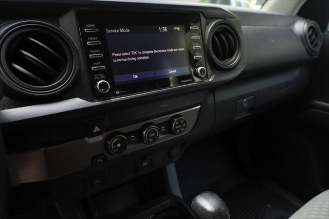 Photo of 2021 Super White Toyota Tacoma