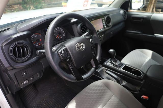 Photo of 2021 Super White Toyota Tacoma