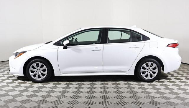 Photo of 2023 Ice Cap Toyota Corolla