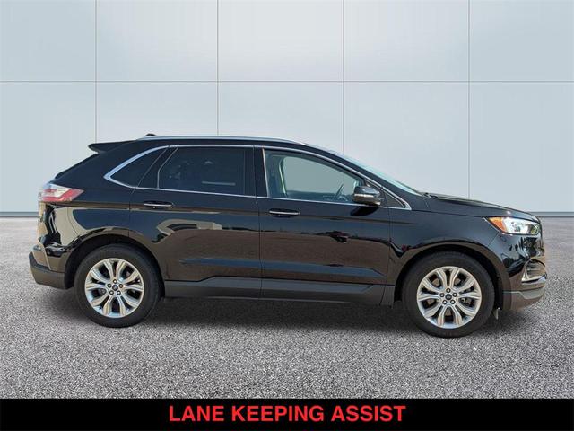Photo of 2020 Agate Black Ford Edge