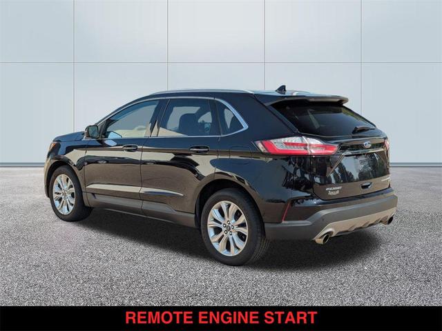Photo of 2020 Agate Black Ford Edge