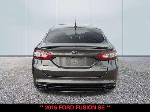 Photo of 2016 Gray Ford Fusion