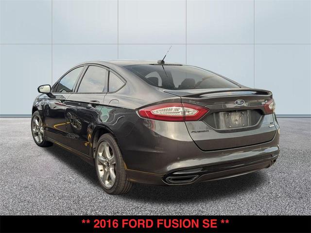 Photo of 2016 Gray Ford Fusion