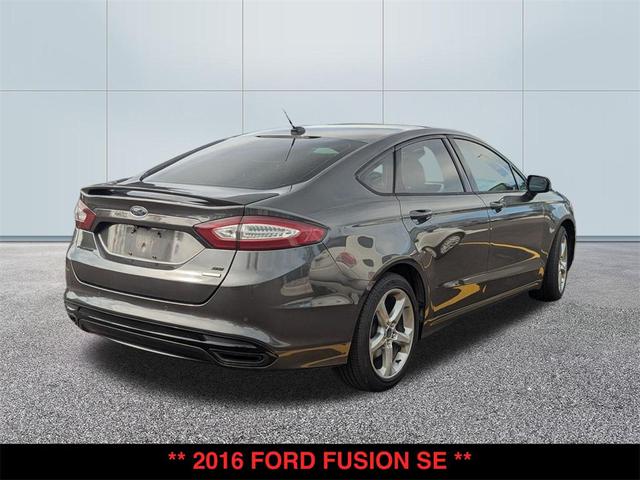 Photo of 2016 Gray Ford Fusion