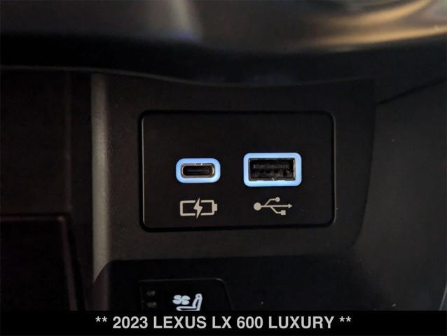 Photo of 2023 0085 Lexus LX 600