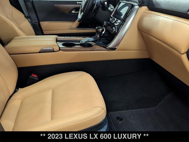 Photo of 2023 0085 Lexus LX 600