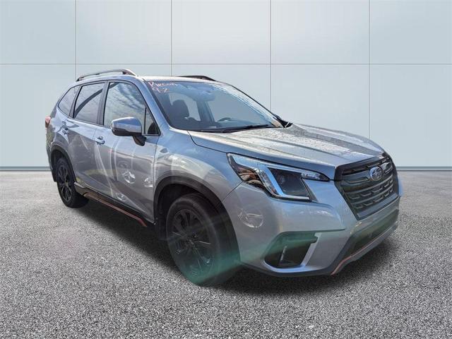 Photo of 2023 Ice Silver Metallic Subaru Forester