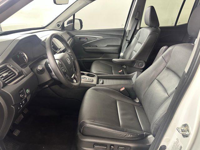 Photo of 2023 Platinum White Pearl Honda Ridgeline