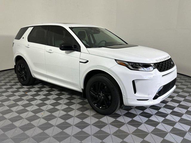 Photo of 2024 Fuji White Land Rover Discovery Sport