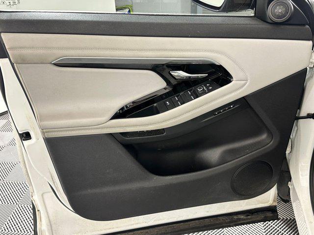 Photo of 2021 White Land Rover Range Rover Evoque