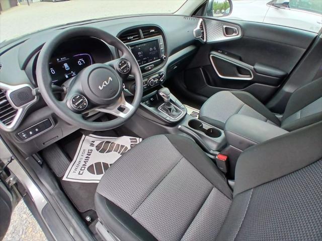 Photo of 2024 Gray Kia Soul