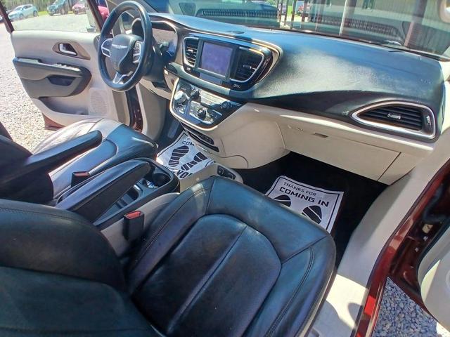 Photo of 2019 Red Chrysler Pacifica