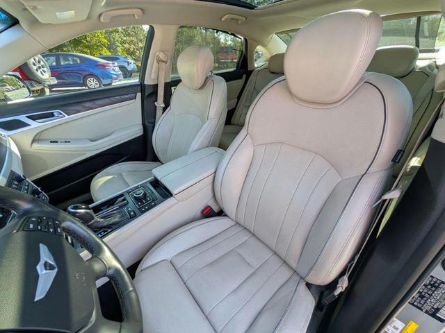 Photo of 2016 Parisian Gray Hyundai Genesis