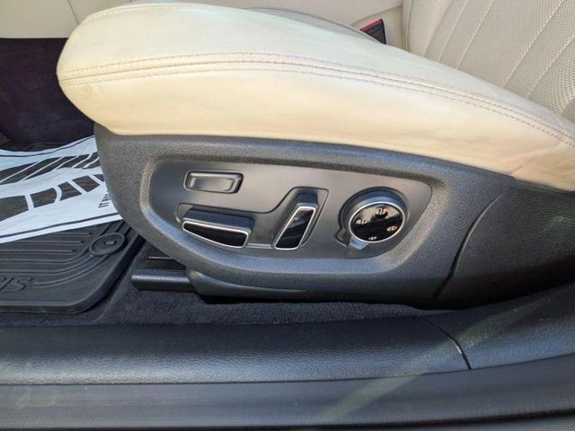 Photo of 2016 Parisian Gray Hyundai Genesis