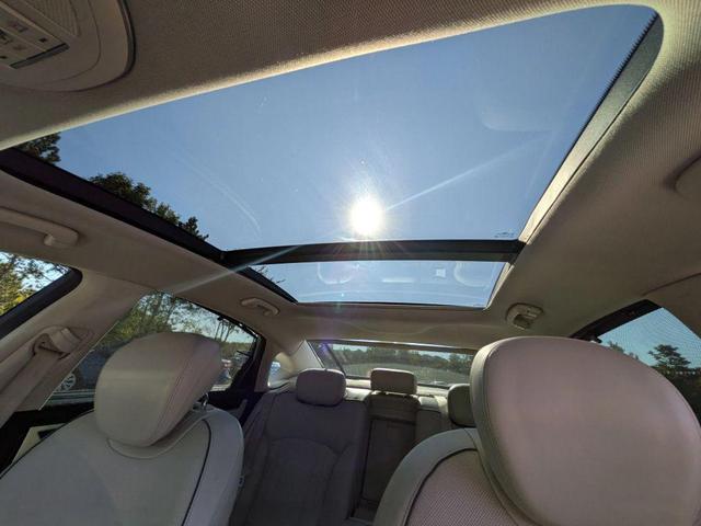 Photo of 2016 Parisian Gray Hyundai Genesis