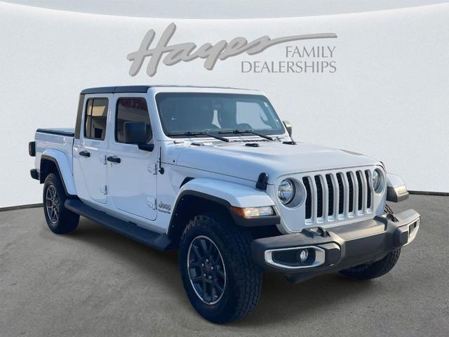 Photo of 2022 Bright White Clearcoat Jeep Gladiator