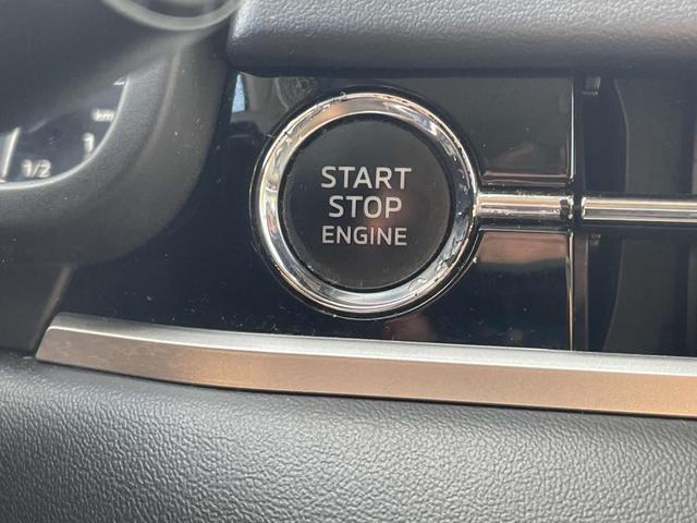 Photo of 2022 Alloy Silver Metallic Mitsubishi Outlander