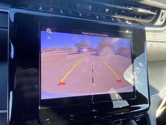 Photo of 2025 Silver Zynith Jeep Grand Cherokee