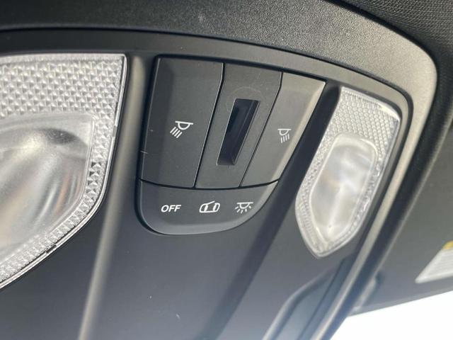 Photo of 2022 Granite Crystal Clearcoat Metallic RAM 1500