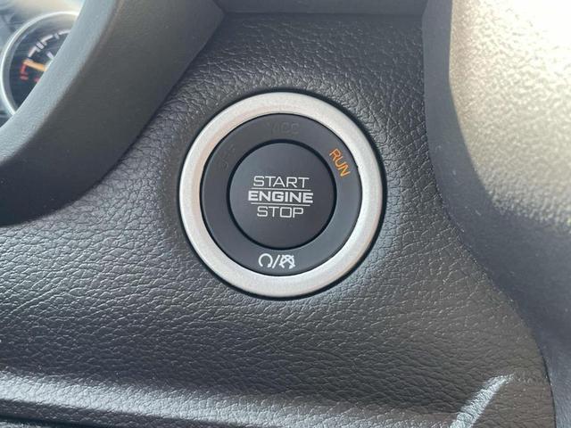 Photo of 2022 Granite Crystal Clearcoat Metallic RAM 1500