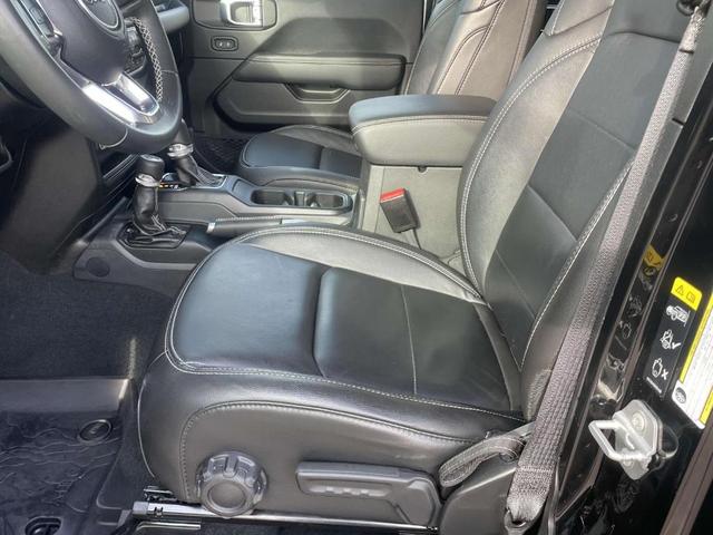 Photo of 2022 Black Clearcoat Jeep Wrangler Unlimited 4xe
