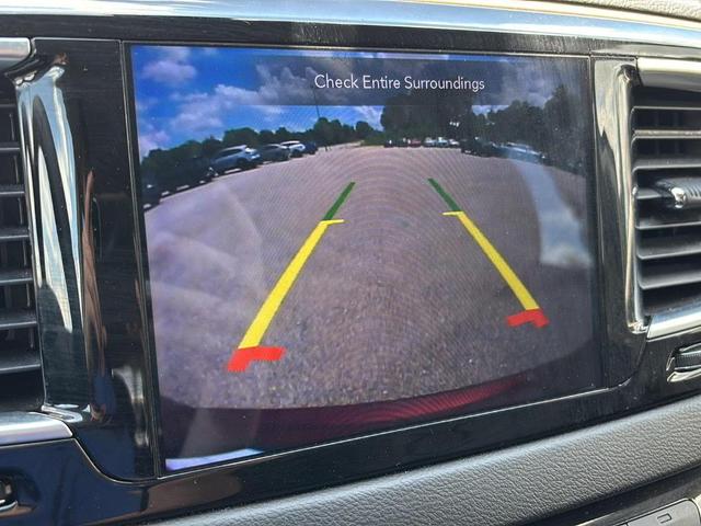 Photo of 2018 Velvet Red Pearlcoat Chrysler Pacifica