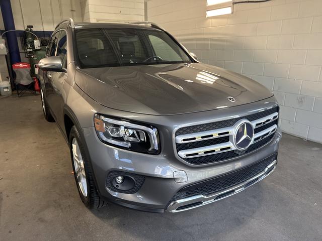 Photo of 2021 Mountain Grey Mercedes-Benz GLB 250