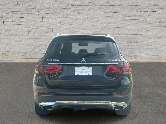 Photo of 2022 Black Mercedes-Benz GLC 300