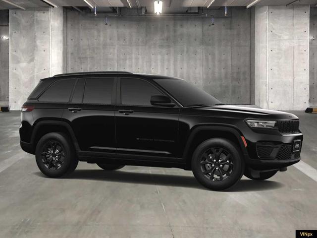 Photo of 2025 Diamond Black Jeep Grand Cherokee