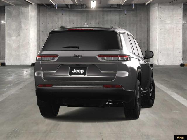 Photo of 2025 Metallic Jeep Grand Cherokee L