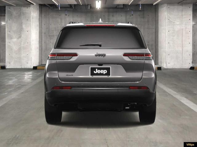 Photo of 2025 Metallic Jeep Grand Cherokee L