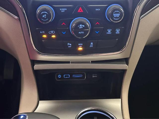 Photo of 2015 Black Forest Green Pearlcoat Jeep Grand Cherokee