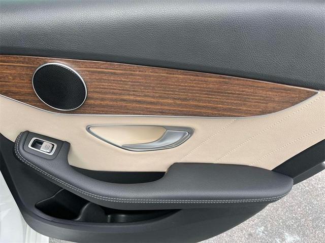 Photo of 2019 Polar White Mercedes-Benz C-Class