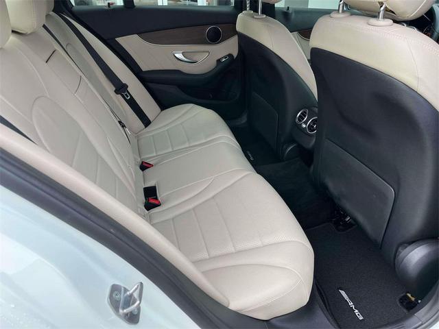 Photo of 2019 Polar White Mercedes-Benz C-Class