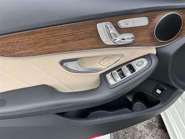 Photo of 2019 Polar White Mercedes-Benz C-Class