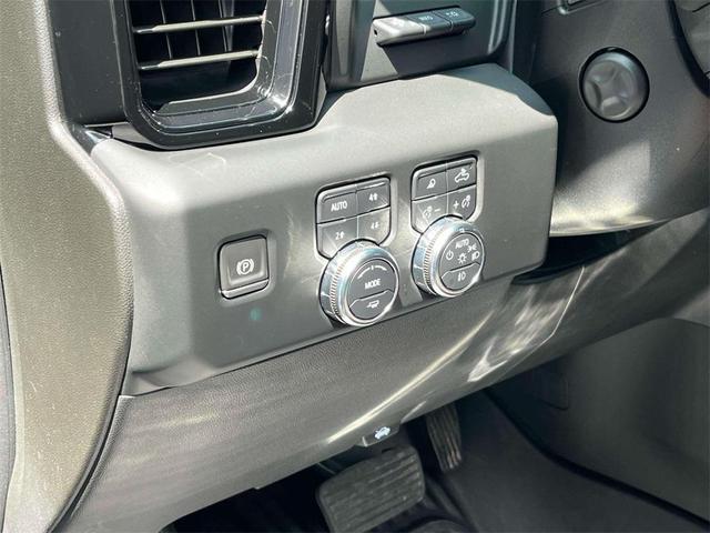 Photo of 2022 Onyx Black GMC Sierra 1500