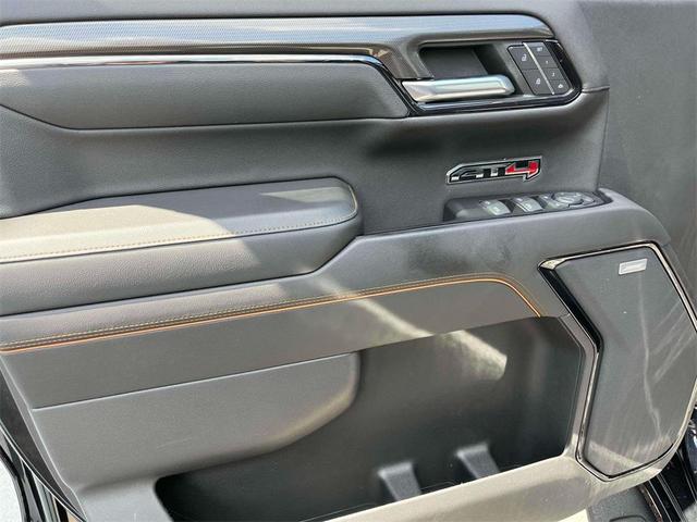 Photo of 2022 Onyx Black GMC Sierra 1500