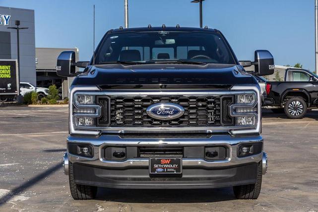 Photo of 2025 Agate Black Metallic Ford F-350